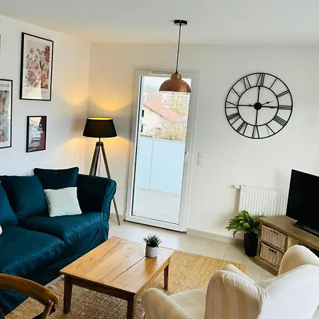 Sweet & Charm For Cozy Appt In Saint-julien 생줄리앙앙제네부아