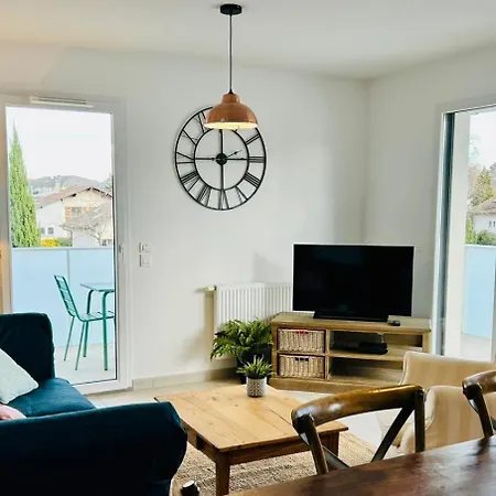 Sweet & Charm For Cozy Appt In Saint-julien